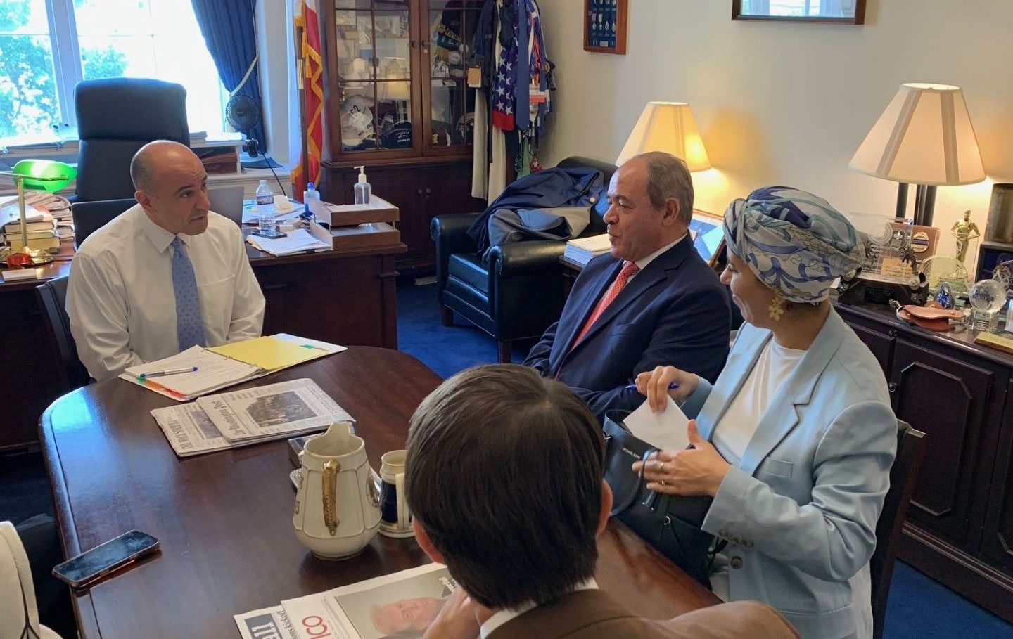 لقاء بوقادوم ببانتيا.. هل يسعى السفير الجزائري لفرملة مشروع تصنيف "البوليساريو" كمنظمة إرهابية؟