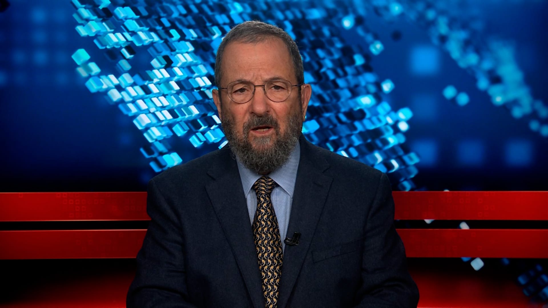 رئيس الوزراء الإسرائيلي الأسبق إيهود باراك يدعو الى عصيان مدني لإسقاط نتنياهو