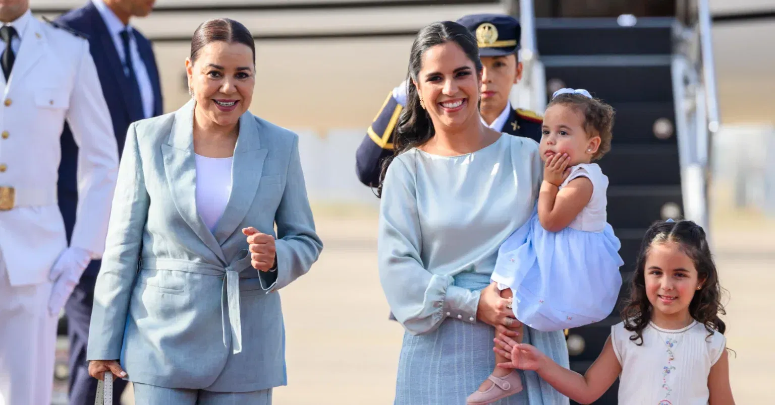 الملك محمد السادس يكلف شقيقته باستقبال أسرة رئيس السالفادور