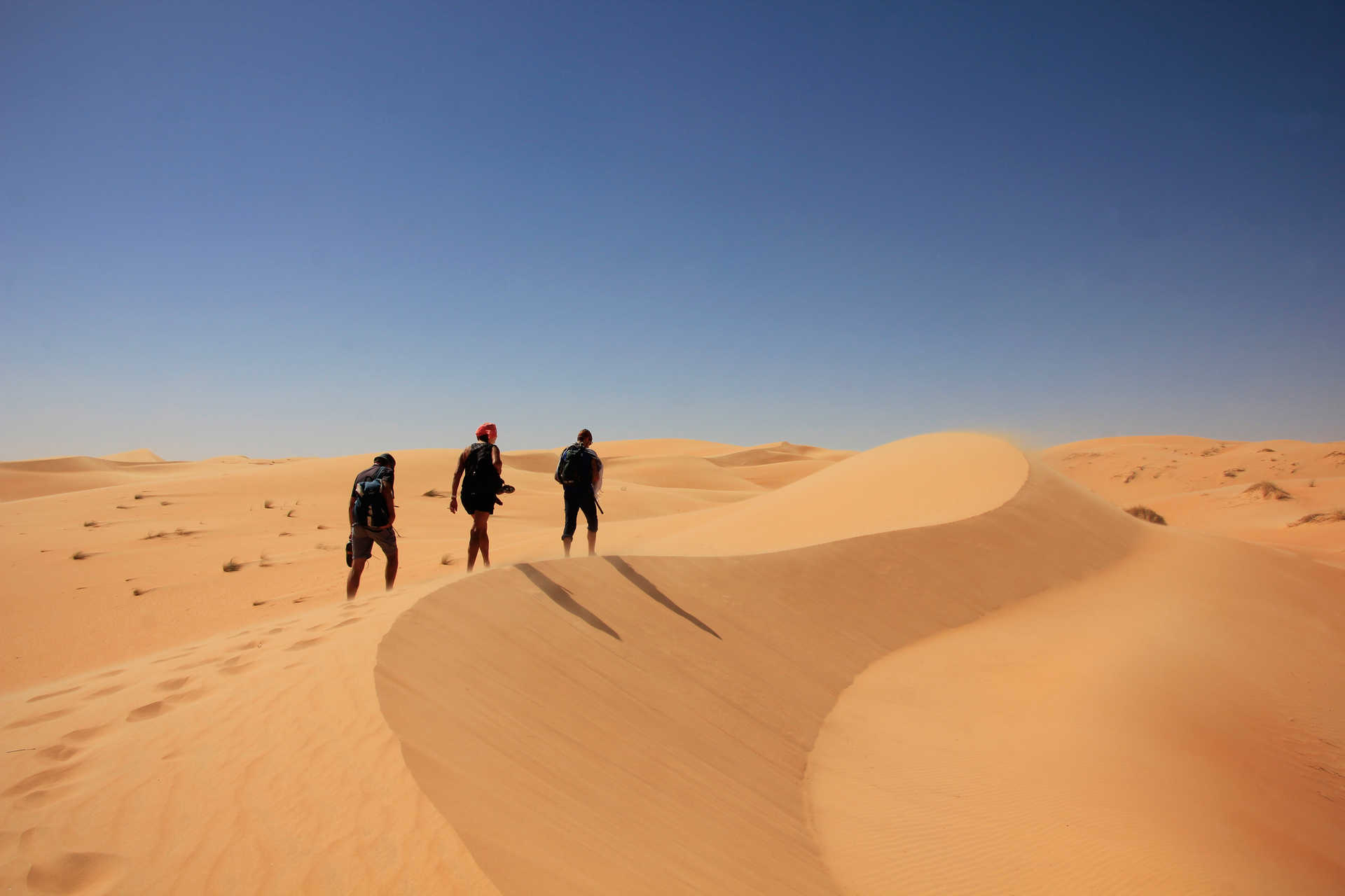 محكمة فرنسية تنظر في "طقوس تضحية" بابن صغير في صحراء المغرب بسبب "المسيح وعيد الميلاد"