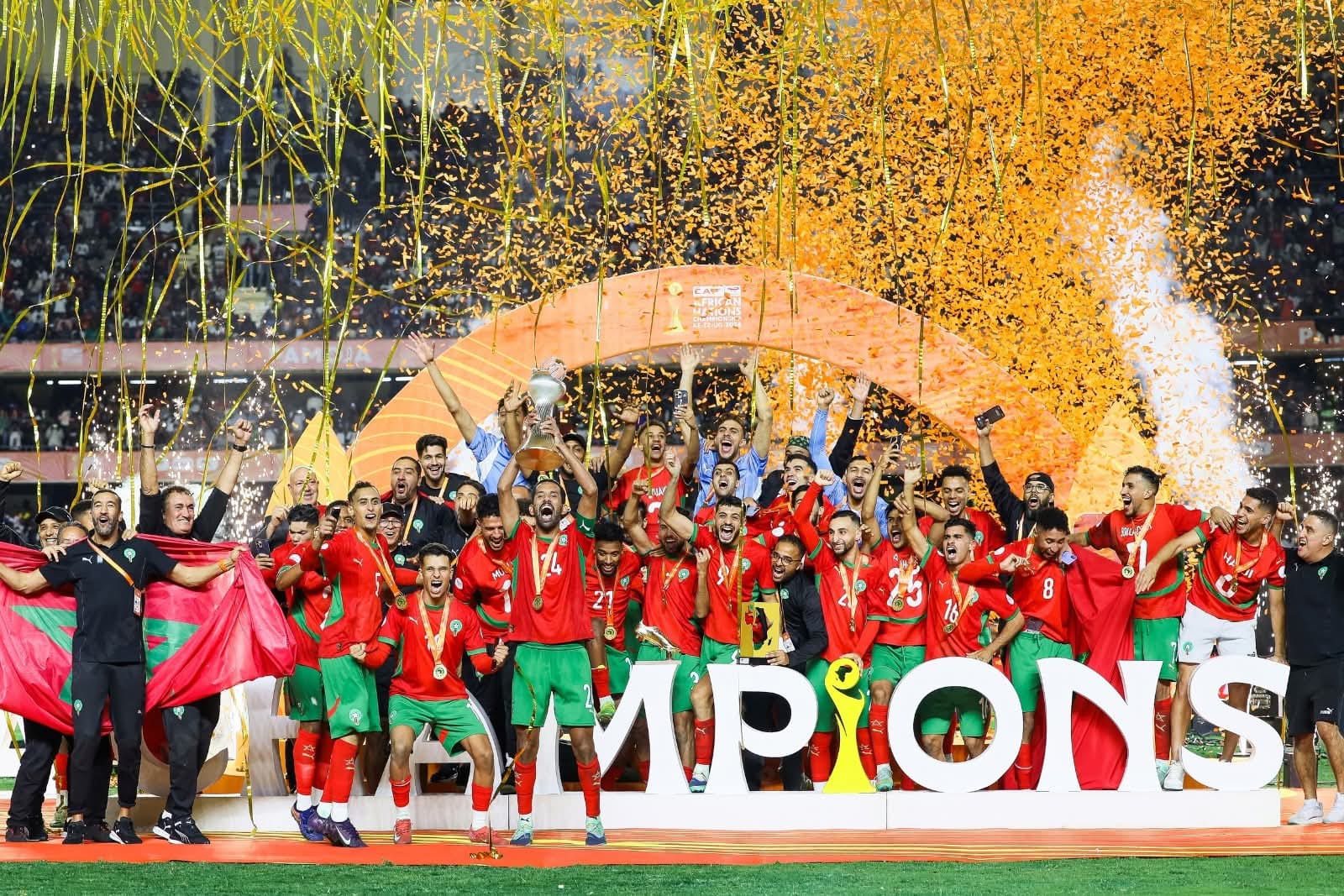 الملك يهنئ المنتخب المغربي على الفوز بـ"الشان": تتويجكم سيشكل حافزا قويا لمختلف منتخباتنا للظفر بالمزيد من الألقاب