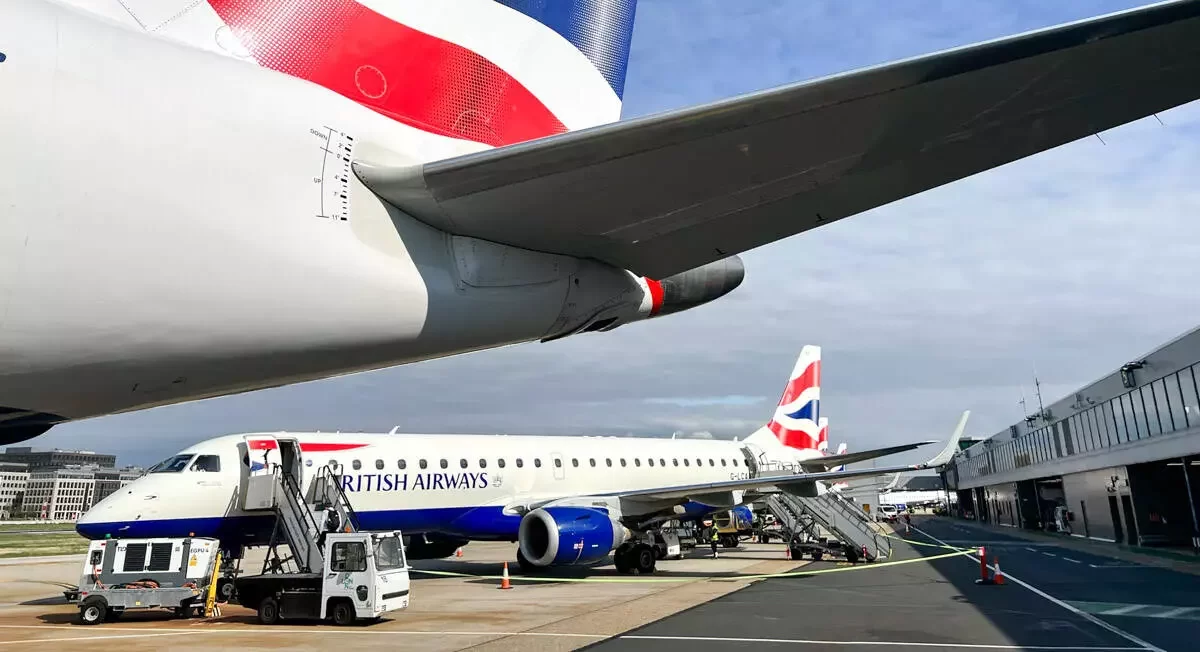  بسبب الحر الشديد.. طائرة بريطانية تُنزل 20 راكباً لتستطيع الإقلاع من مطار "فلورنسا" الإيطالي 