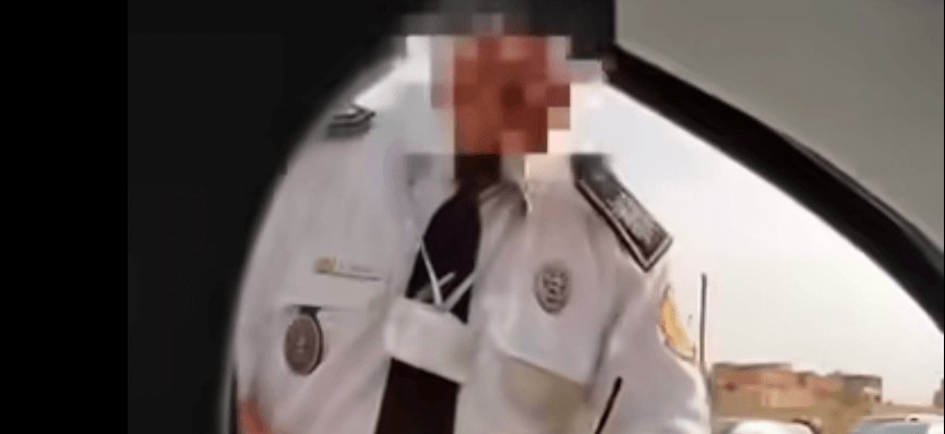 أمن مراكش يوقف ضابط شرطة عن العمل للاشتباه في تورطه بمحاولة تلقي رشوة