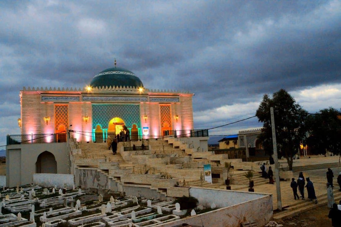 بعد إلغاء ملتقى التصوف.. الزاوية البودشيشية تتخلى لأول مرة في تاريخها عن احتفاء المولد النبوي بـ"مداغ" بسبب أزمة "صراع الخلافة"