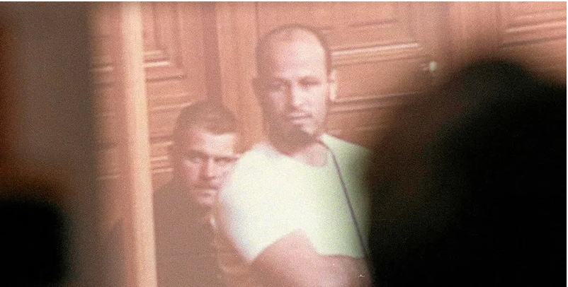 فرنسا تضغط على الجزائر لاستلام أحد أخطر مدبري تفجيرات باريس سنة 1995