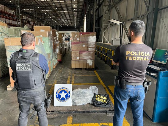 البرازيل تحبط تهريب 50 كلغ من الكوكاكيين داخل وحدة تبريد شحنة دجاج كانت في طريقها إلى المغرب