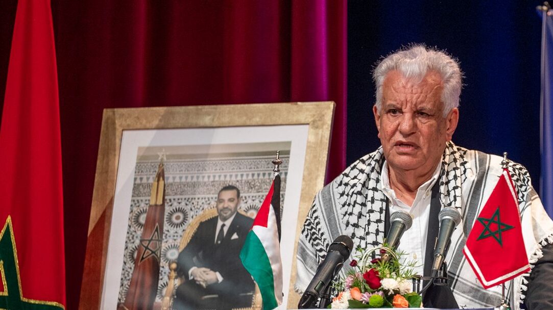 السفير الفلسطيني في الرباط لـ"الصحيفة": المغرب أدخل أهم وأكبر مساعدات إنسانية إلى غزة نوعا وحجما ونجح في إيصالها مباشرة للمتضررين