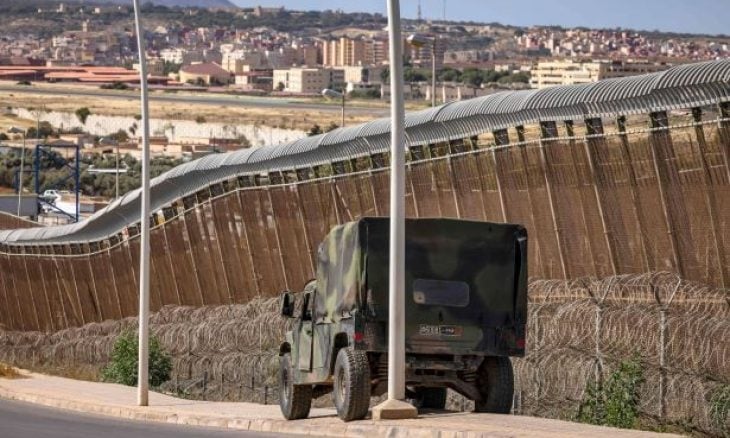  إسبانيا ترصد 878 ألف أورو لضمان صيانة السياجات والمعابر في سبتة ومليلية حتى 2028 