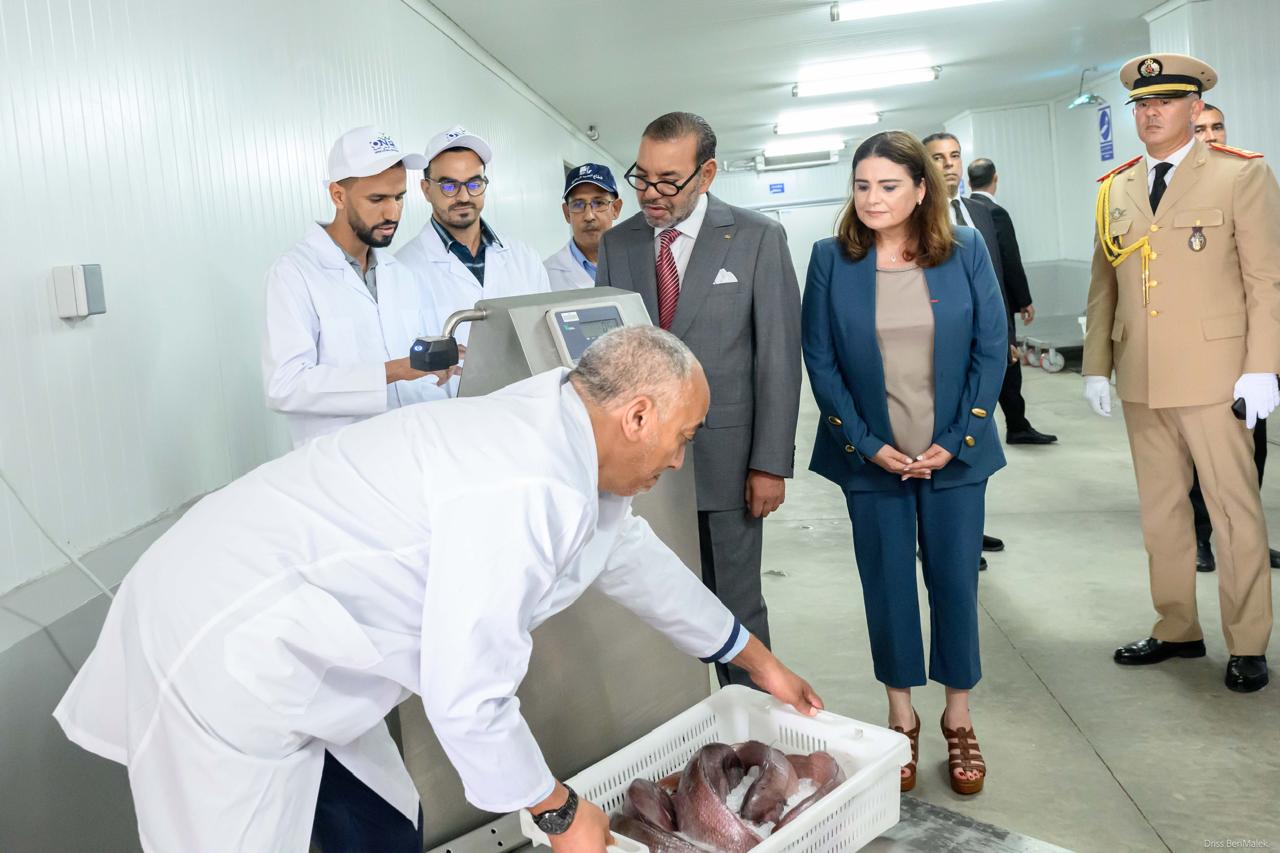 الملك محمد السادس يشرف على تدشين المشاريع المندرجة ضمن إعادة هيكلة المركب المينائي للدار البيضاء بقيمة 5 ملايير درهم