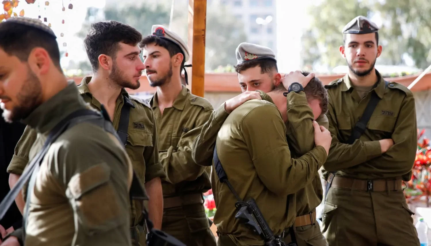 إسرائيل تعاقب بالسجن 6 جنود رفضوا العودة للحرب في غزة