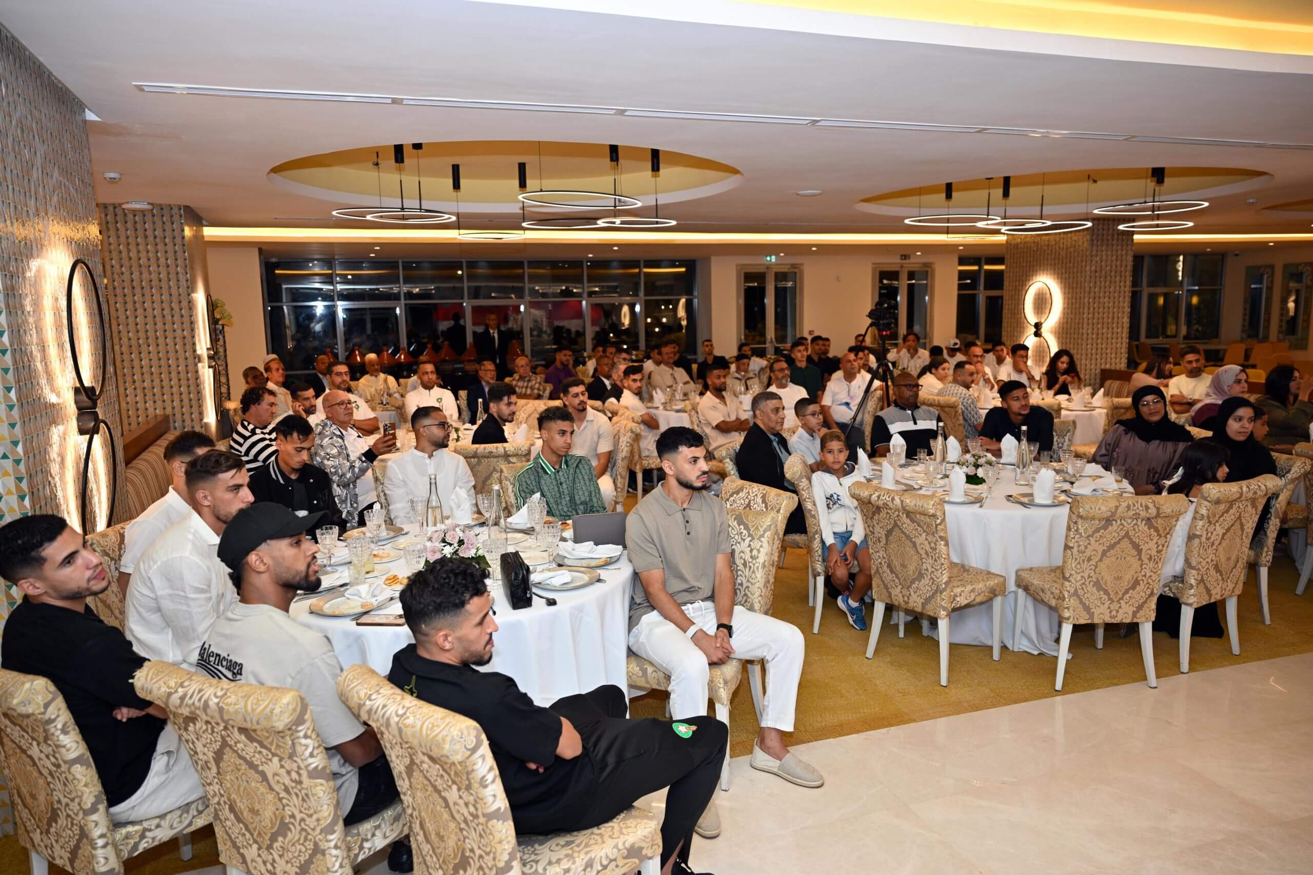  الجامعة تقيم حفلا تكريميا على شرف المنتخب الوطني للاعبين المحليين المتوج بلقب بطولة إفريقيا 