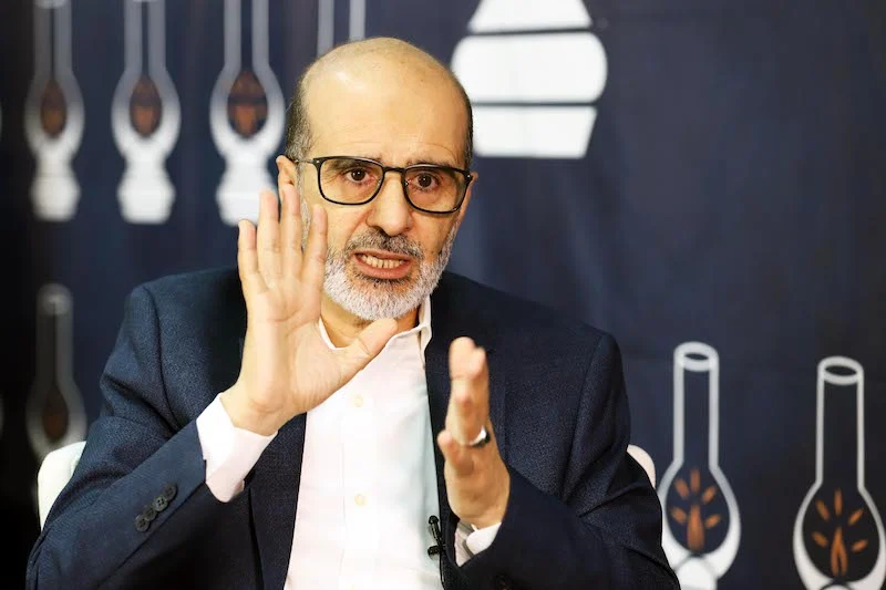  الأزمي يرد على أخنوش: فضيحة "تضارب المصالح" في مشروع تحلية مياه البحر قائمة وكُنتَ تَعلم مُسبقا كيف ستستفيد من الصفقة 