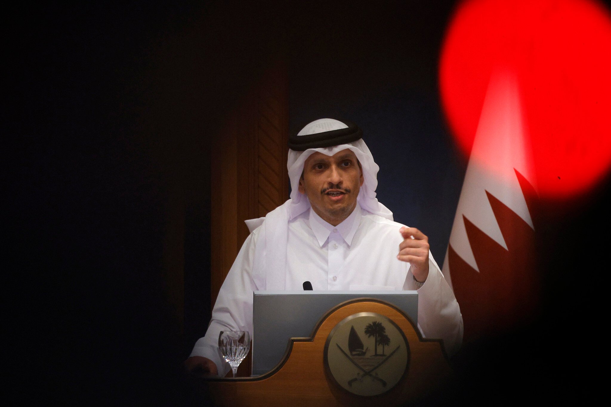 رئيس وزراء قطر يصف نتنياهو بـ"الهمجي".. والدوحة تستضيف قمة عربية إسلامية طارئة