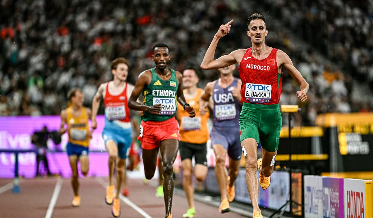 البقالي يكتفي بالفضة في بطولة العالم لألعاب القوى بعد مفاجأة النيوزيلاندي بيميش