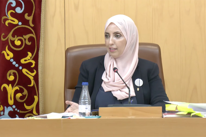  اليمين الإسباني المتطرف يتهم حزبا إسبانيًا بخدمة مصالح المغرب ومساعدته على "خنق" سبتة اقتصاديا 