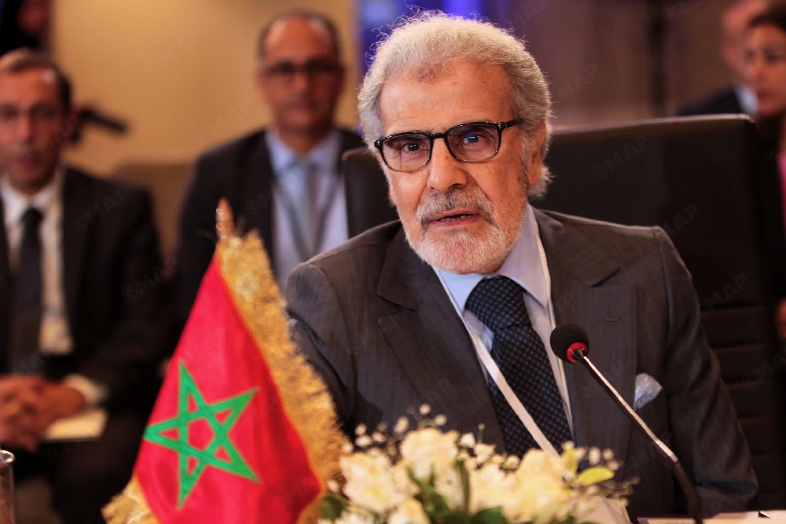 بين ضبابية الاقتصاد العالمي وتحديات الداخل.. بنك المغرب يراهن على تثبيت الفائدة عند 2,25% مع وعود بنمو الاقتصاد بـ 4,6% وتضخم في حدود 2%