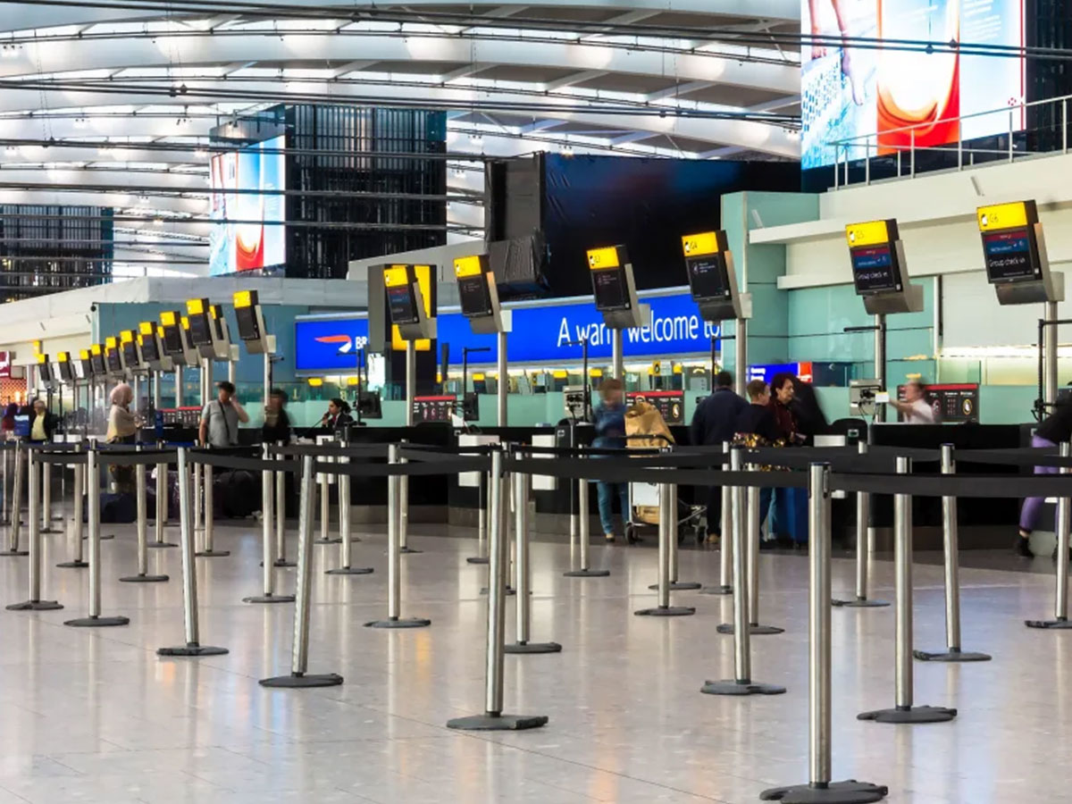 خلل في النظام الإلكتروني يصيب مطارات أوروبية كبرى بالشلل