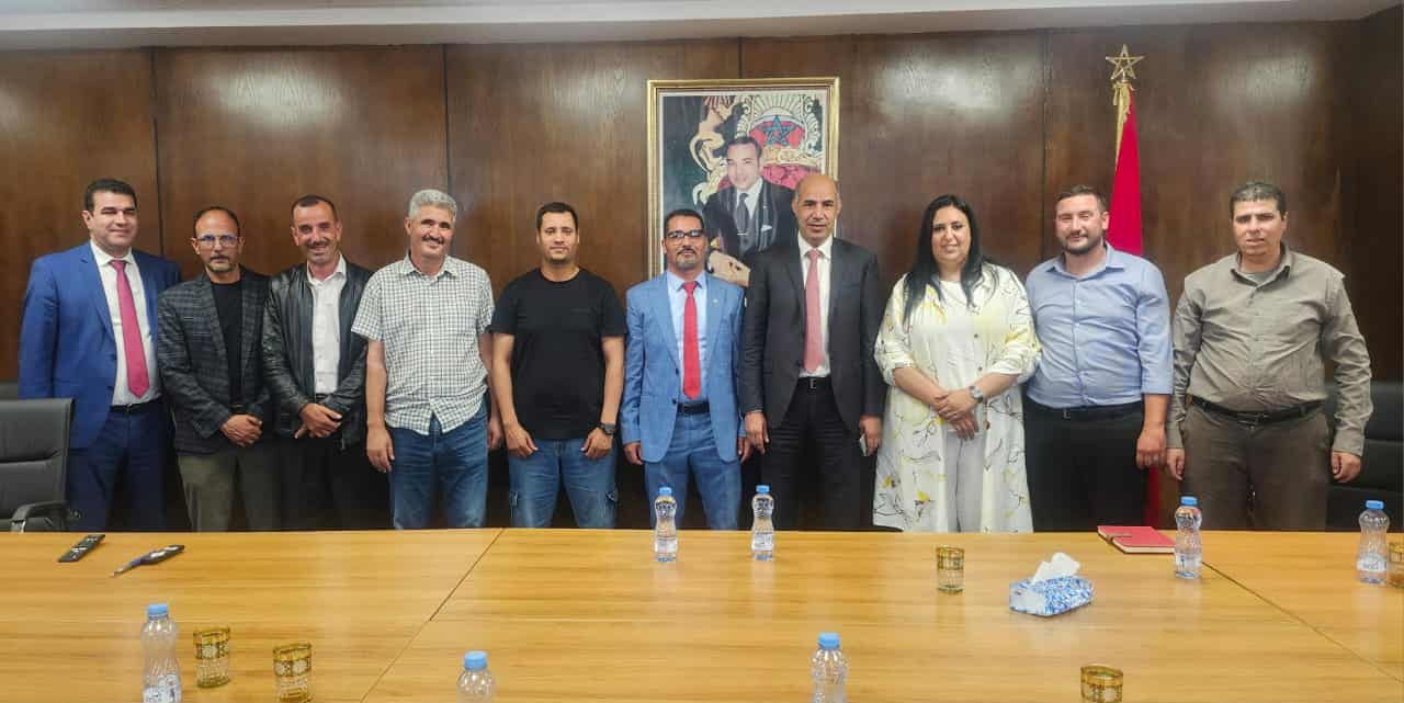 صابري يبحث مع نقابة أعوان الحراسة والنظافة سبل "إنصاف العاملين" ووضع حدّ لخروقات مدونة الشغل