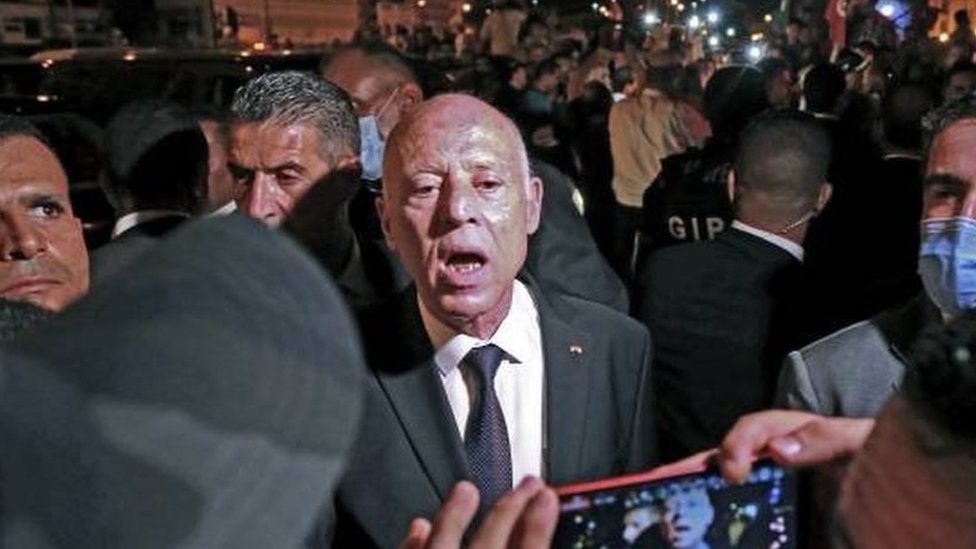  تونس تتراجع 9 مراتب عالميا في مؤشر سيادة القانون لعام 2025 وسط تآكل الحريات المدنية وتصاعد النفوذ التنفيذي على القضاء 