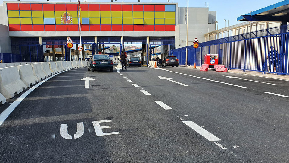  السلطات الإسبانية تنفي إغلاق المعبر الحدودي لسبتة بسبب احتجاجات "جيل Z" 