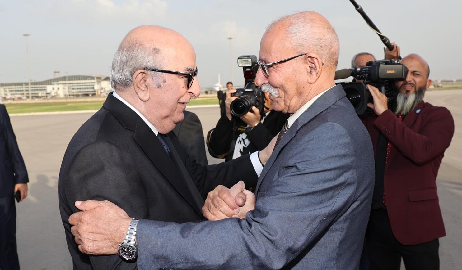 بعد أن حسم مجلس الأمن حل ملف الصحراء في مبادرة الحكم الذاتي المغربي.. كيف يمكن التفاوض على إنهاء 50 سنة من تغذية الجزائر للانفصال؟