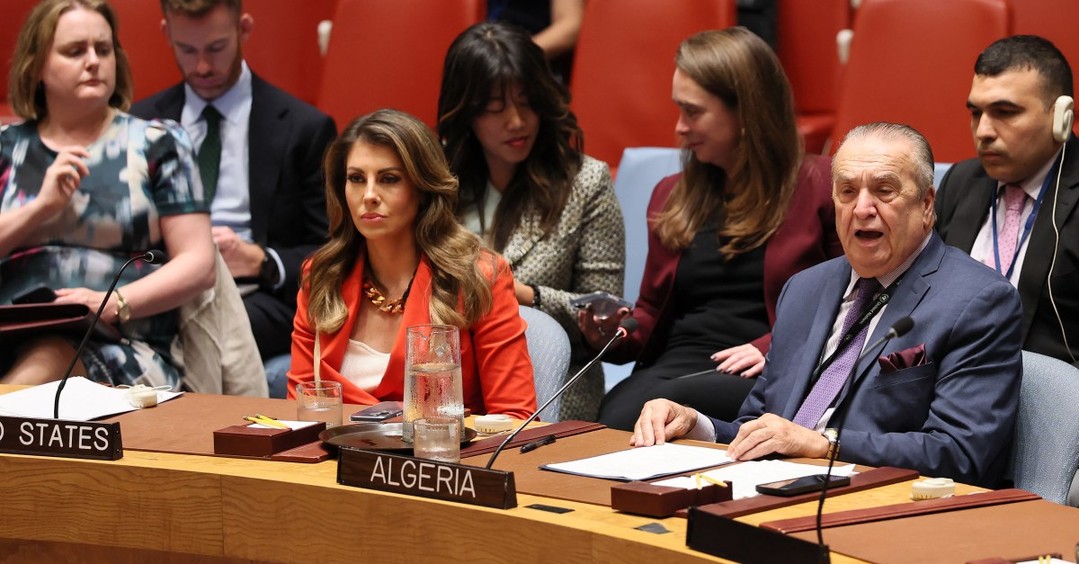  شددت على دور الأمين العام في العلمية.. رسائل المسودة الأمريكية لمشروع قرار مجلس الأمن حول الصحراء: لا آجال مفتوحة للمفاوضات والحكم الذاتي هو الخيار الوحيد لـ"تقرير المصير"  