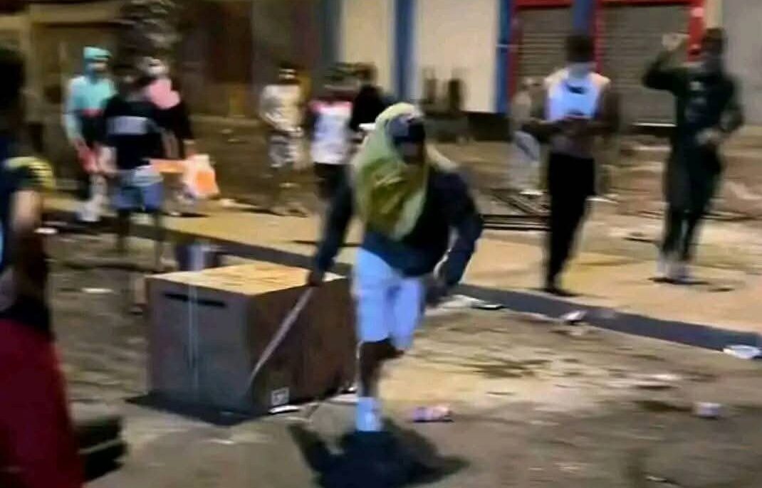 مجموعة GenZ 212.. من مطالب اجتماعية كسبت تأييد الشارع إلى اللعب بنيران الاحتجاجات في عز الانفلاتات