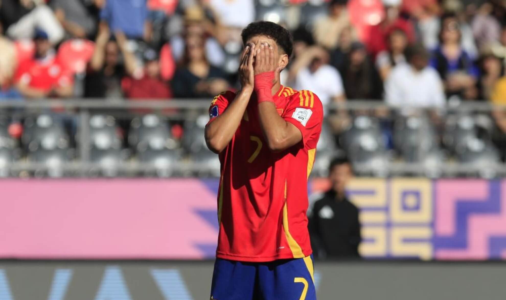 كولومبيا تهزم إسبانيا وتتأهل إلى المربع الذهبي بمونديال الشيلي لأقل من 20 سنة