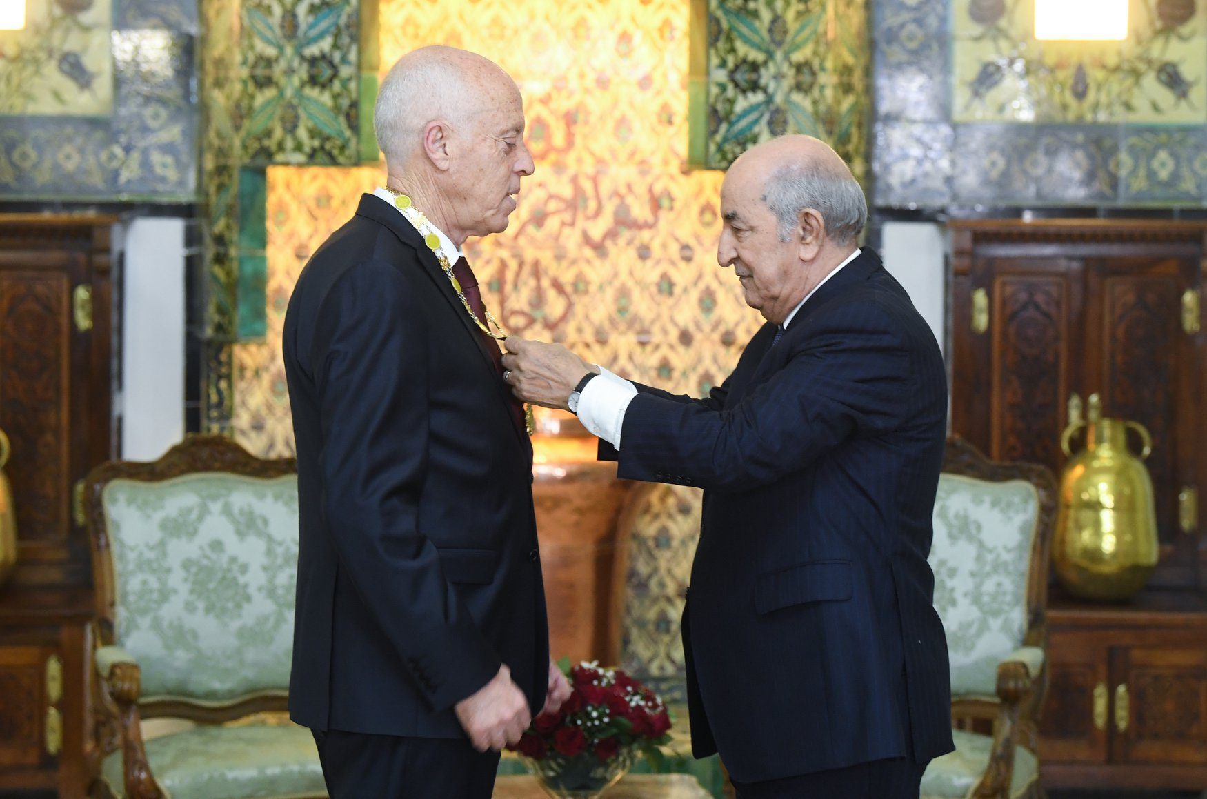 مَجلة "ذا جيوبوليتيكس": الجزائر "نظام ريعي متحجر" يتعامل مع تونس كـ"ولاية فعلية" يَرغبها ضعيفة وهشة ليستعملها كورقة ضغط إقليمية