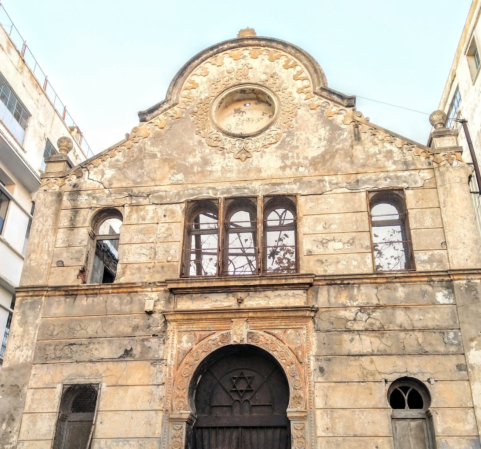 اتهامات بـ"الإساءة للذاكرة اليهودية" بعد هدم كنيس تاريخي في الجزائر العاصمة