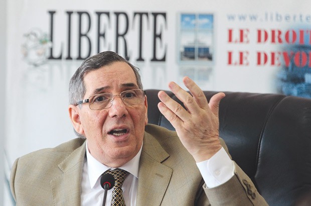 وزير جزائري أسبق: المغرب يقترب من طيّ ملف الصحراء لصالحه ولم يبق أمام البوليساريو سوى خيار الحكم الذاتي أو صفة الإرهابي