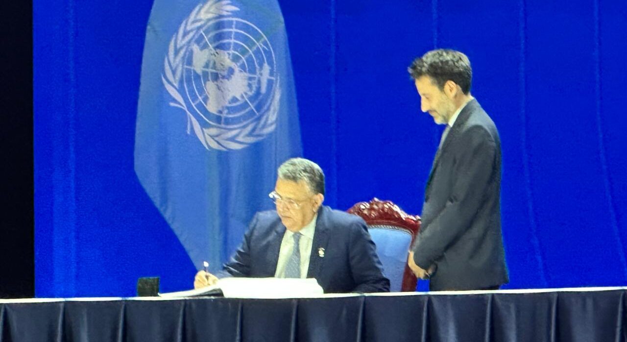  وهبي يوقّع باسم المغرب في هانوي على اتفاقية الأمم المتحدة لمكافحة الجريمة السيبرانية 