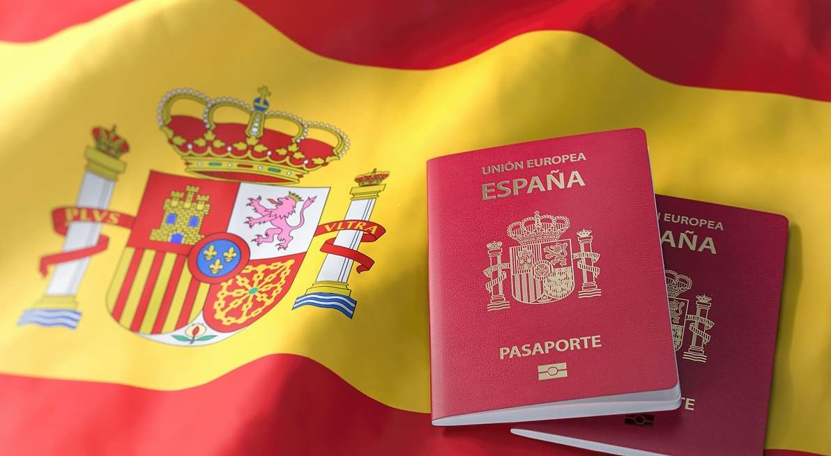  منذ وصول سانشيز إلى الحكم سنة 2018.. أكثر من 270 ألف مغربي يحصلون على الجنسية الإسبانية في أكبر موجة تجنيس باسبانيا تتجاوز أرقام راخوي وثاباثيرو  