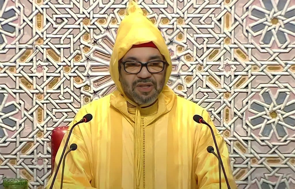  الملك محمد السادس يدعو إلى انخراط الجميع لتغيير العقليات وتعزيز التنمية المحلية والنهوض بالصحة والتشغيل 