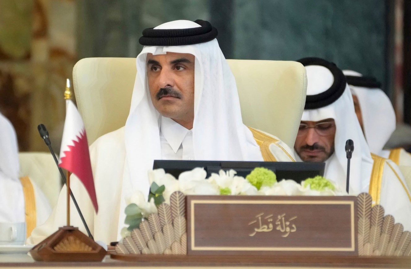  أمير قطر يكشف أن إسرائيل تخرق باستمرار وقف إطلاق النار في غزة 