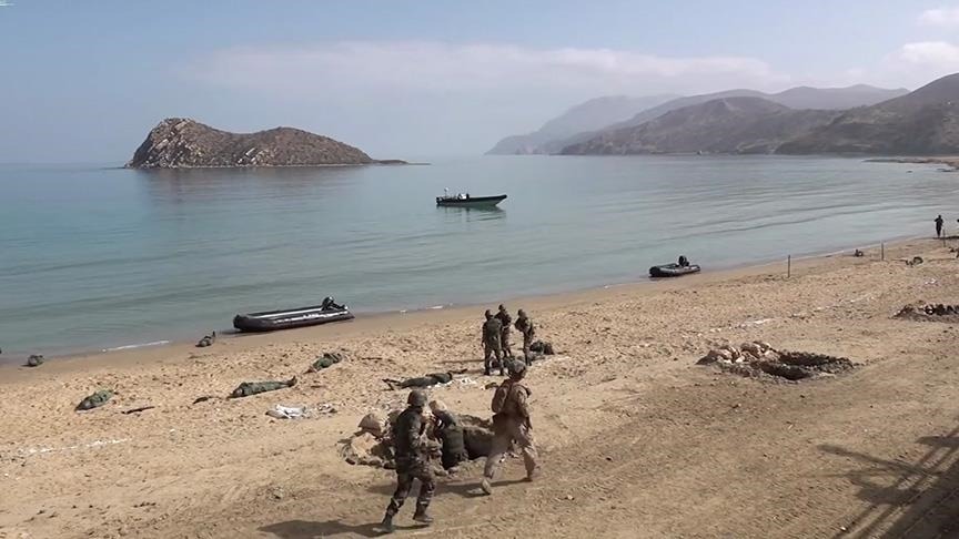  القوات المسلحة الملكية تنفذ تمرينا برمائيا مشتركا مع مشاة البحرية الأمريكية بساحل الحسيمة  