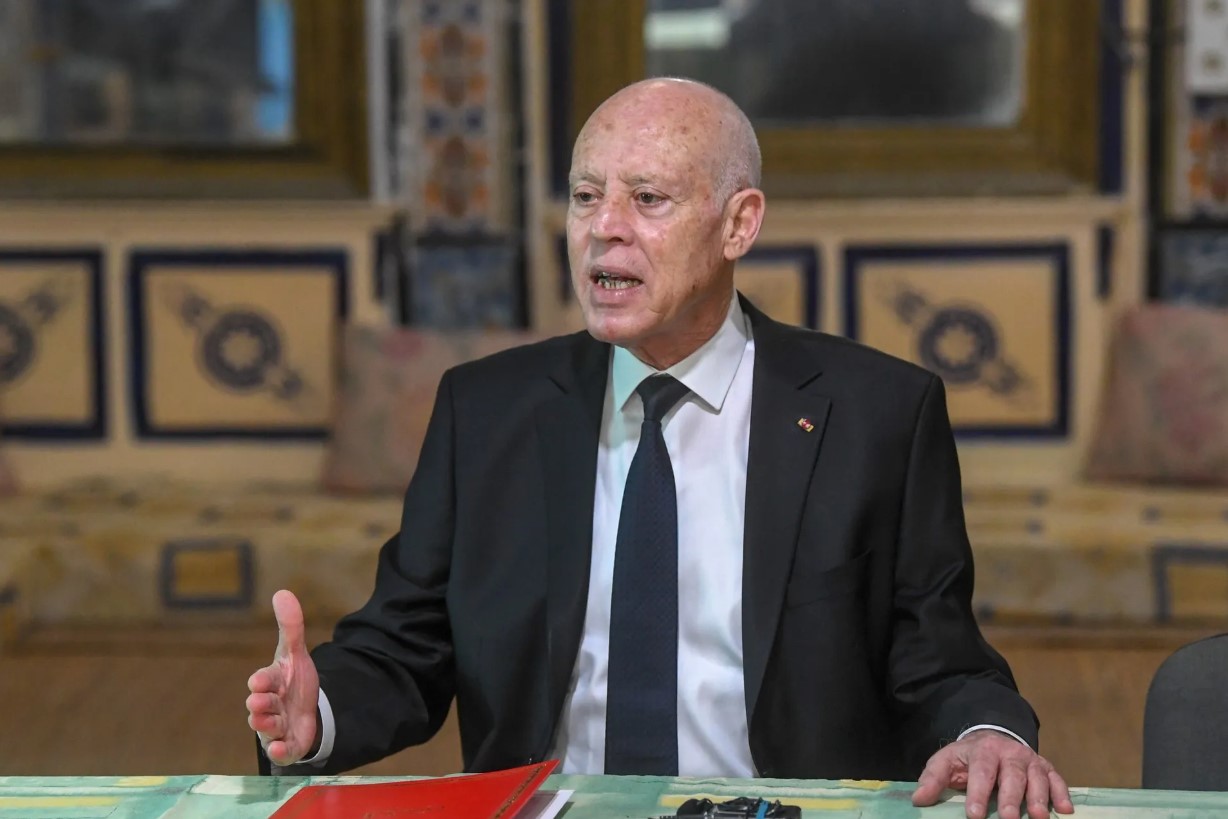 تونس.. الإعدام لشخص متهم بـ"إتيان أمر موحش" في حق الرئيس سعيد عبر فيسبوك