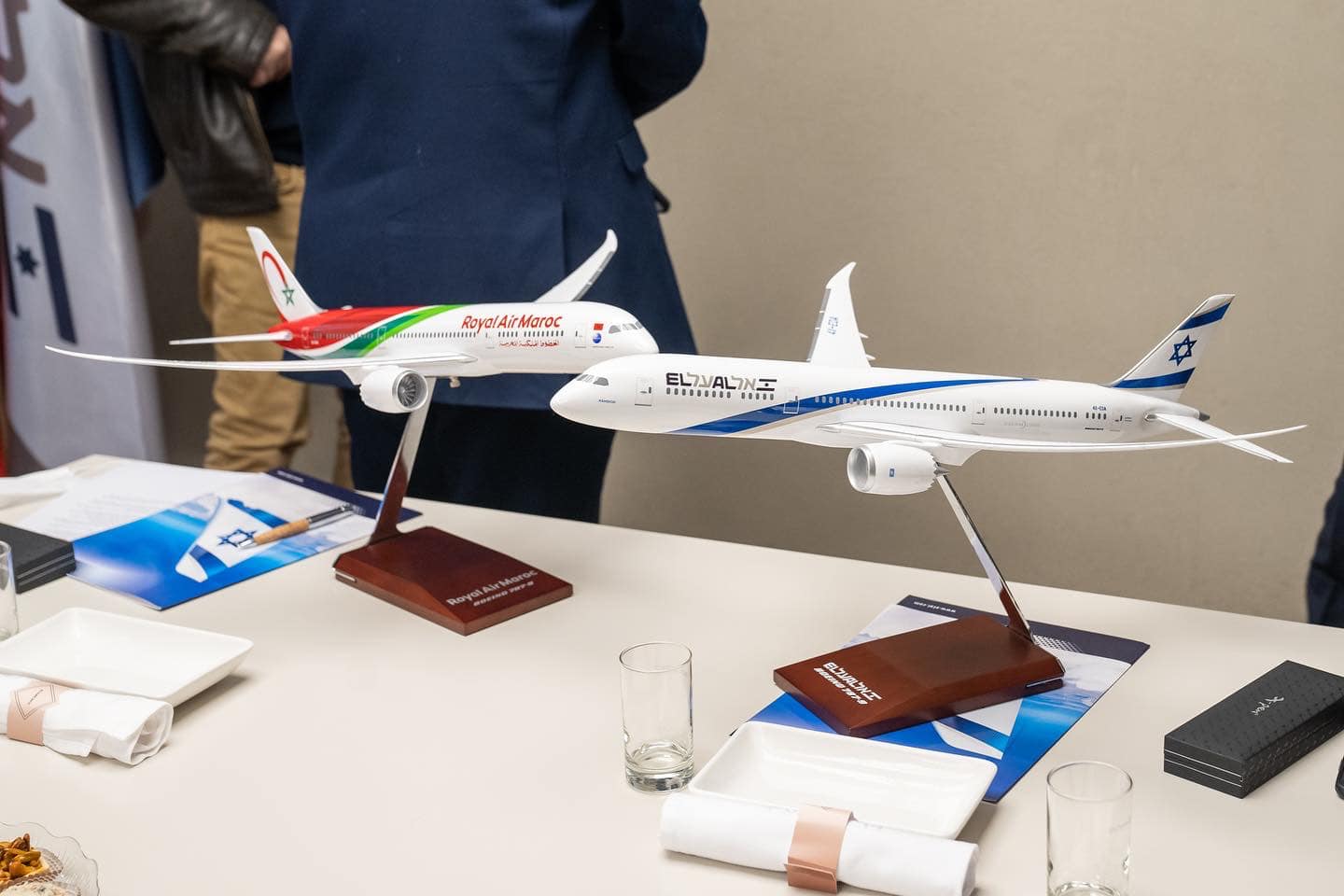 وزيرة النقل الإسرائيلية تتواصل مع وزير النقل المغربي عبد الصمد قيوح لإعادة الرحلات الجوية مع المغرب