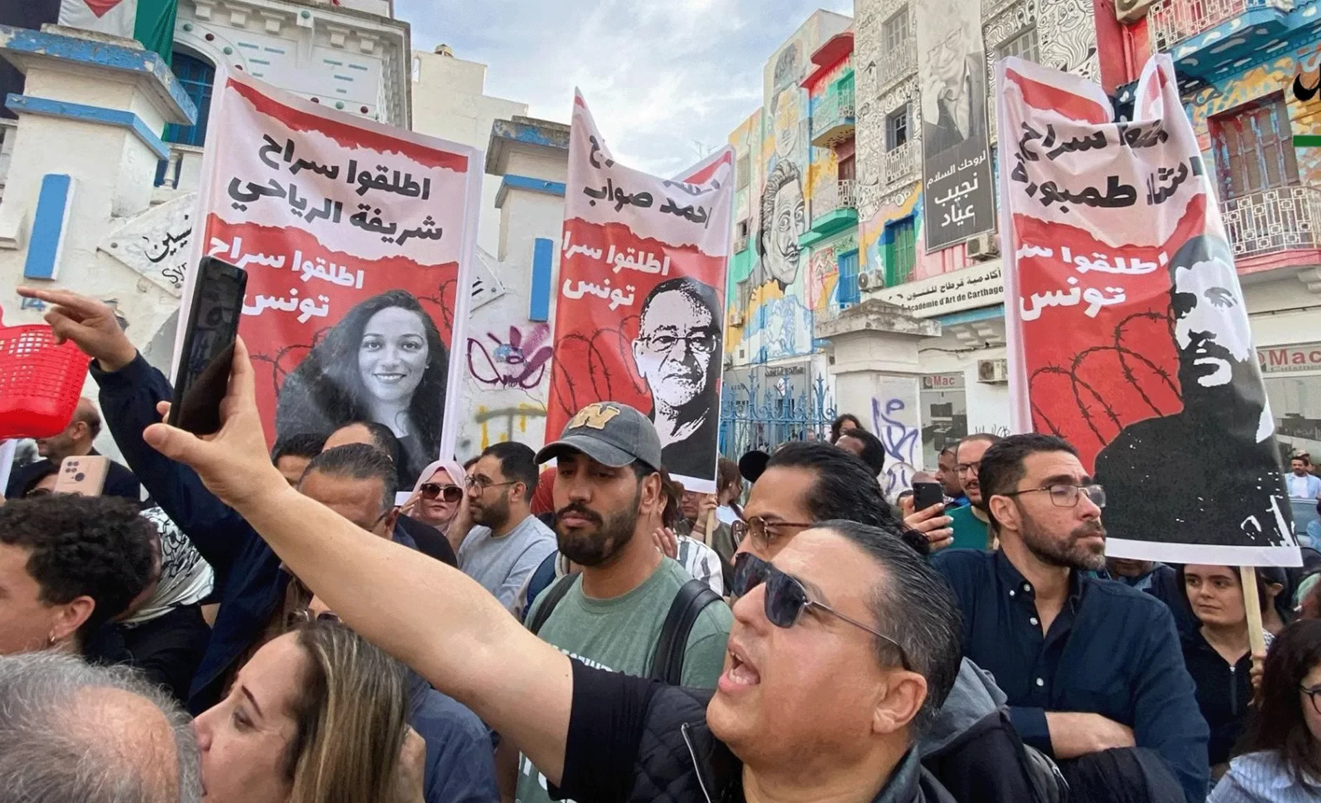 حكم بالسجن 5 سنوات على محامي تونسي بعد تصريحاته حول محاكمة سياسيين ومسؤولين سابقين