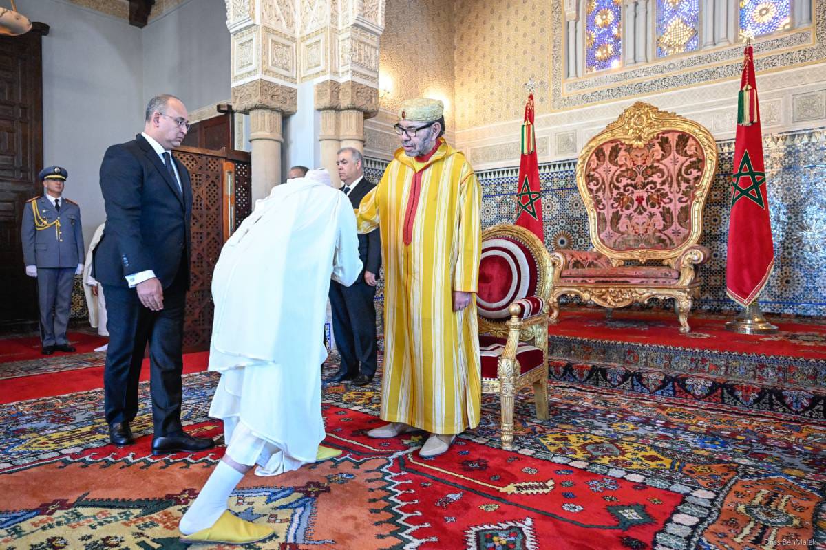 ولاة مراكش وفاس - مكناس والشرق يؤدون القسم أمام الملك إلى جانب العمال الجدد