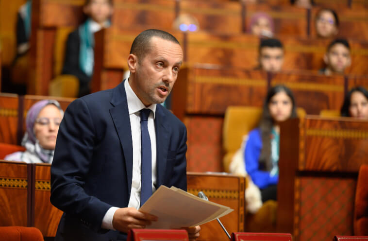 الأطباء يتهمون الحكومة المُقامرة بصحة المغاربة.. مشروع الأدوية الجنيسة يفتقر للضمانات العلمية ويقوّض الثقة في المنظومة الصحية