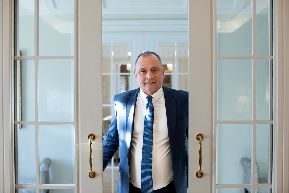  مزور لصحيفة "إلموندو": دعم مدريد للحكم الذاتي "ذو قيمة رمزية كبرى".. وعلى إسبانيا تسليم إدارة المجال الجوي للصحراء إلى المغرب 