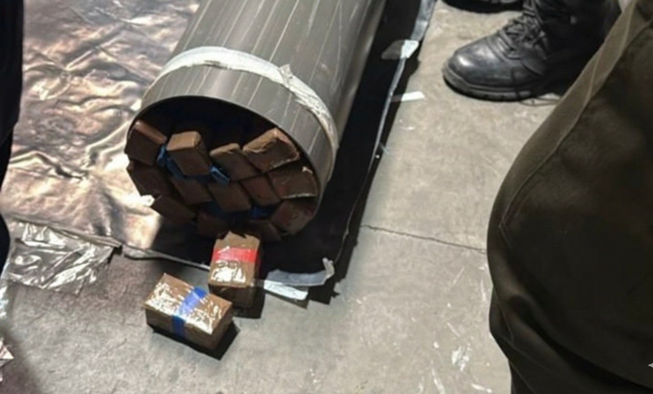  إحباط عملية تهريب عابرة للحدود بميناء طنجة المتوسط وحجز كميات قياسية من الشيرا 