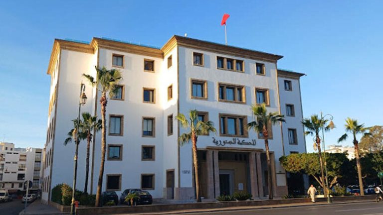  المحكمة الدستورية: كل درهم غير مُبرَّر للحملات الانتخابية سيعتبر ''اختلاسا للمال العام''.. ونقل منازعات الترشيحات إلى القضاء الإداري 