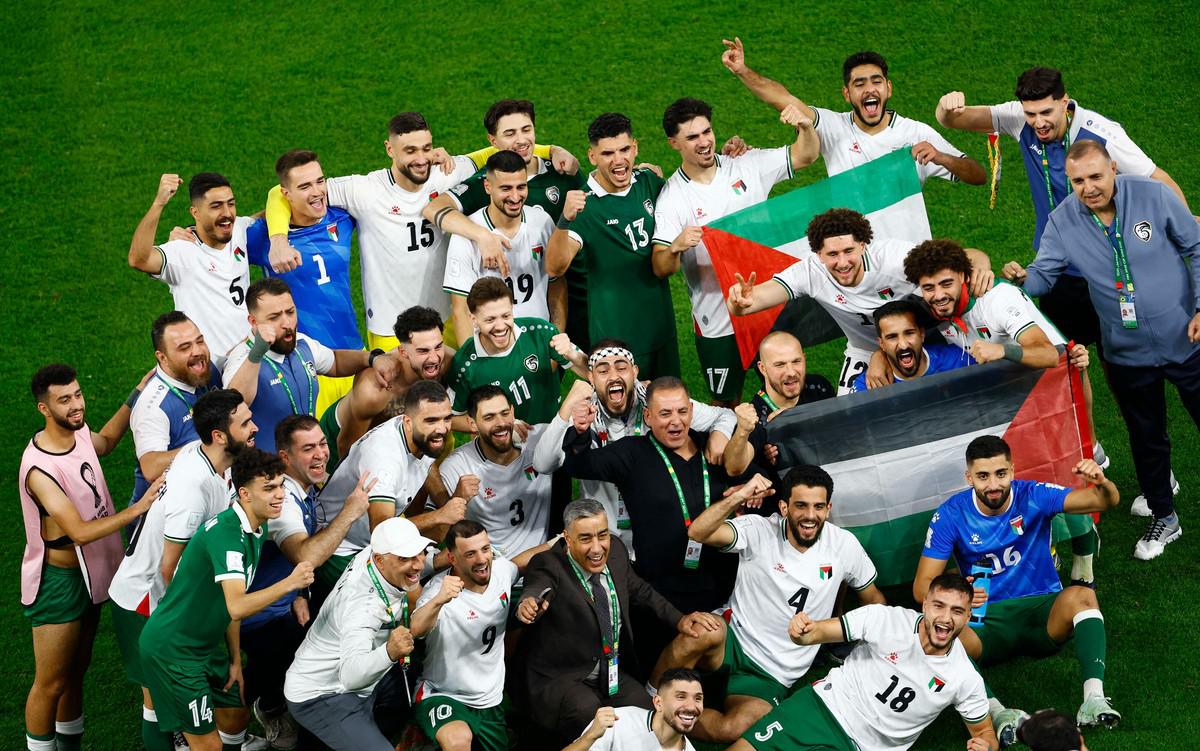 تأهل فلسطين وسوريا إلى ربع نهائي كأس العرب وخروج تونس وقطر من المنافسة