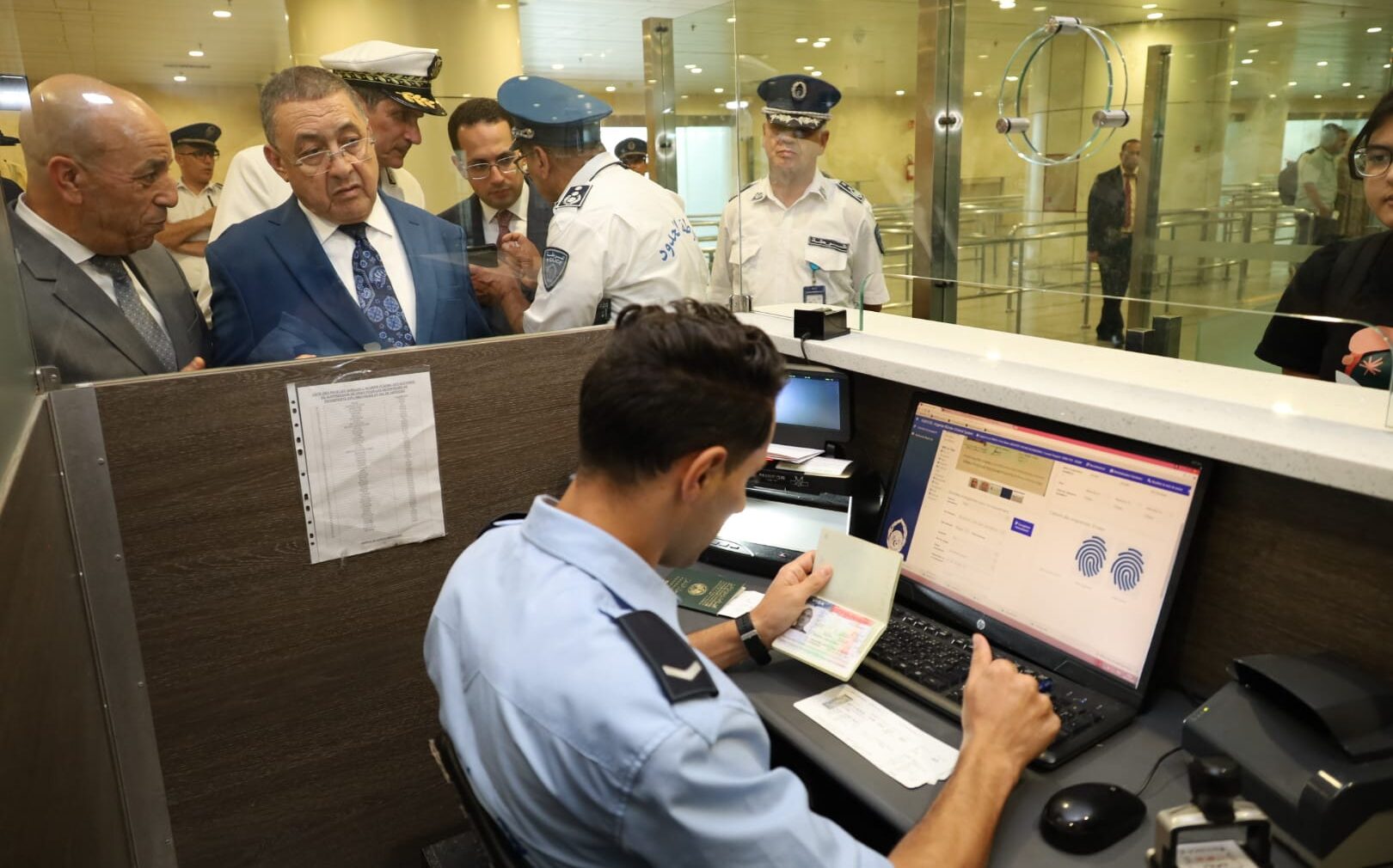 تقرير.. الجزائر ترفض دخول مواطنين إسبان من أصل مغربي إلى البلاد بتهمة "احتمالية" التجسس لصالح المغرب