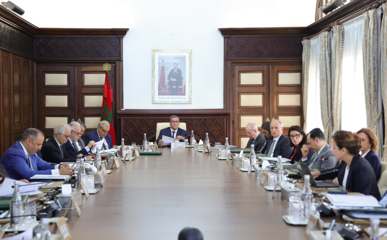 مجلس الحكومة يُقر زيادةً في الحد الأدنى للأجر بـ5 في المائة