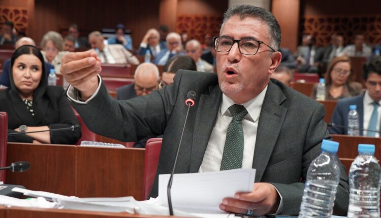 وزير الفلاحة يتلقى سؤالا برلمانيا حول اختلالات في عملية ترقيم الماشية التي تُربك توزيع الدعم