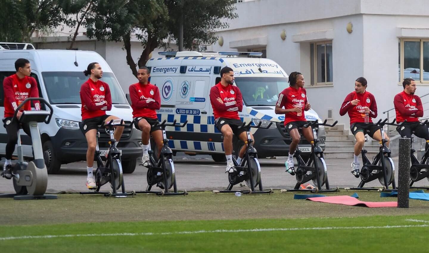 المنتخب الجزائري يبدأ استعداداته "للكان" قبل سفره إلى المغرب الجمعة المقبل عبر رحلة مباشرة