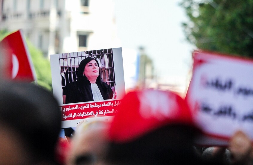 القضاء التونسي يحكم على رئيسة الحزب الدستوري الحر عبير موسي بـ 12 سنة